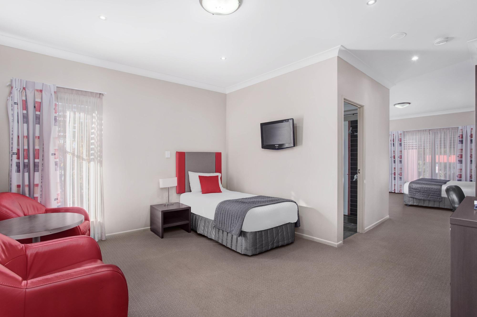 Platinum International Hotel Туумба Екстериор снимка