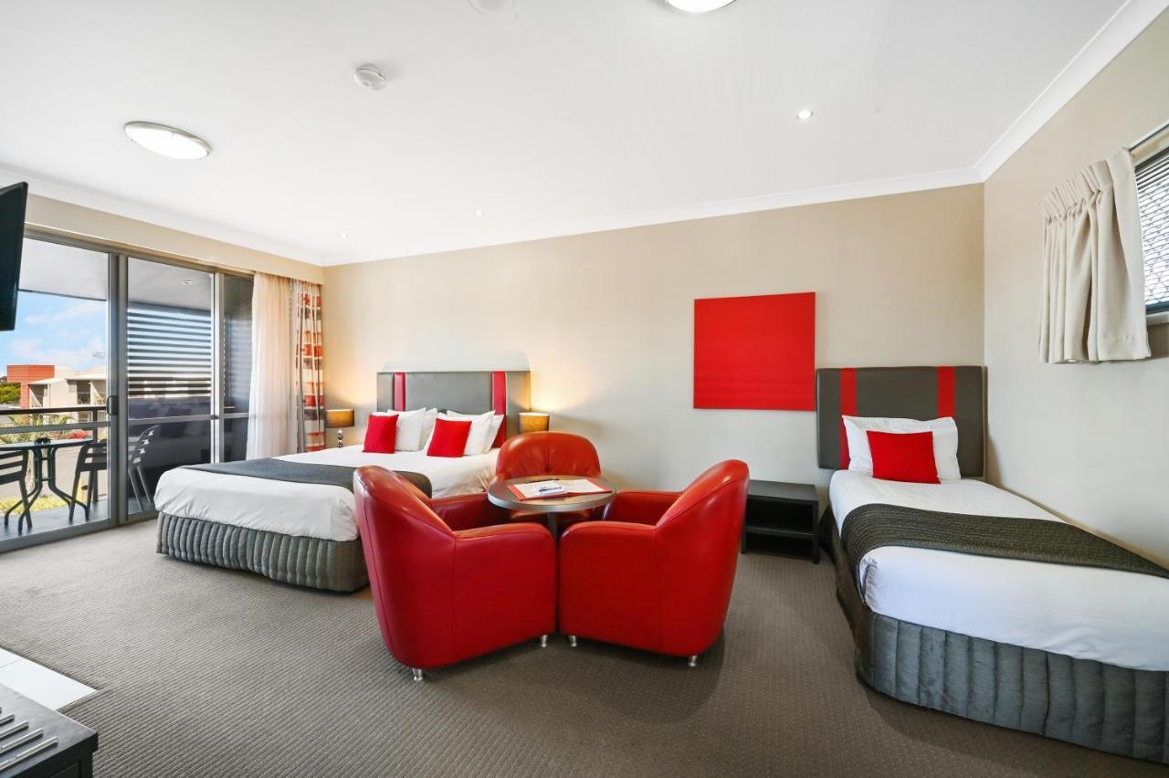 Platinum International Hotel Туумба Екстериор снимка