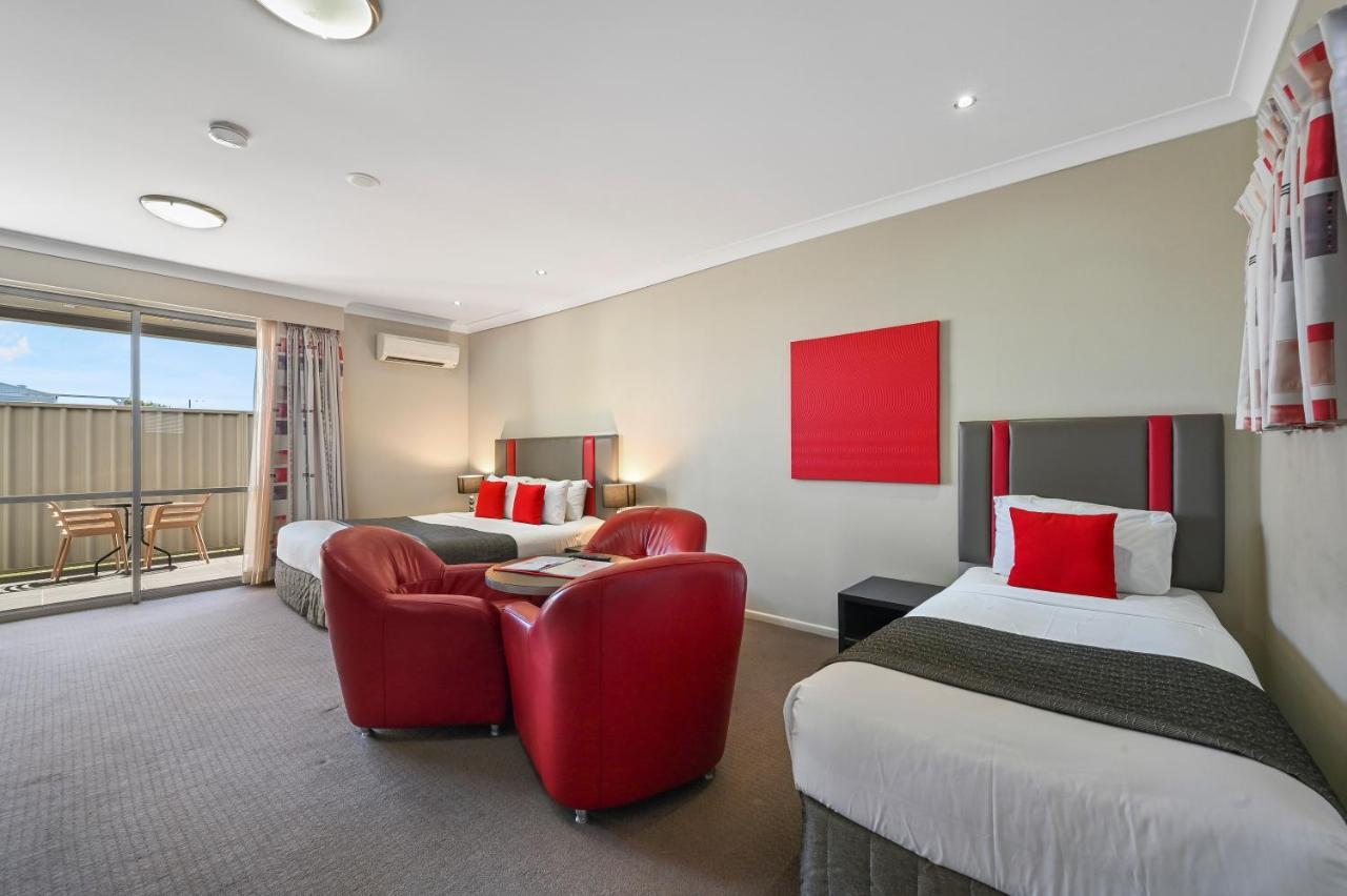 Platinum International Hotel Туумба Екстериор снимка