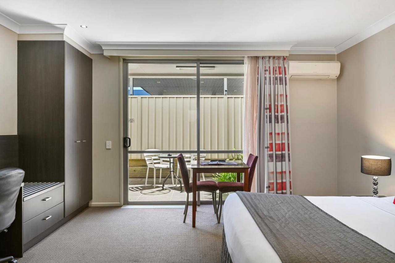Platinum International Hotel Туумба Екстериор снимка