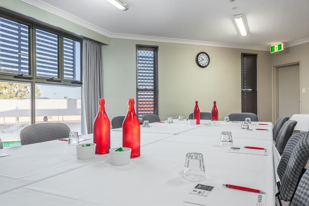 Platinum International Hotel Туумба Екстериор снимка